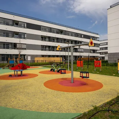 Bialoleka - 61m2, Parking&balcony - By Rentujemy Varsó