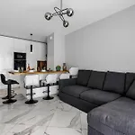 Bialoleka - 61m2, Parking&balcony - By Rentujemy 아파트 *